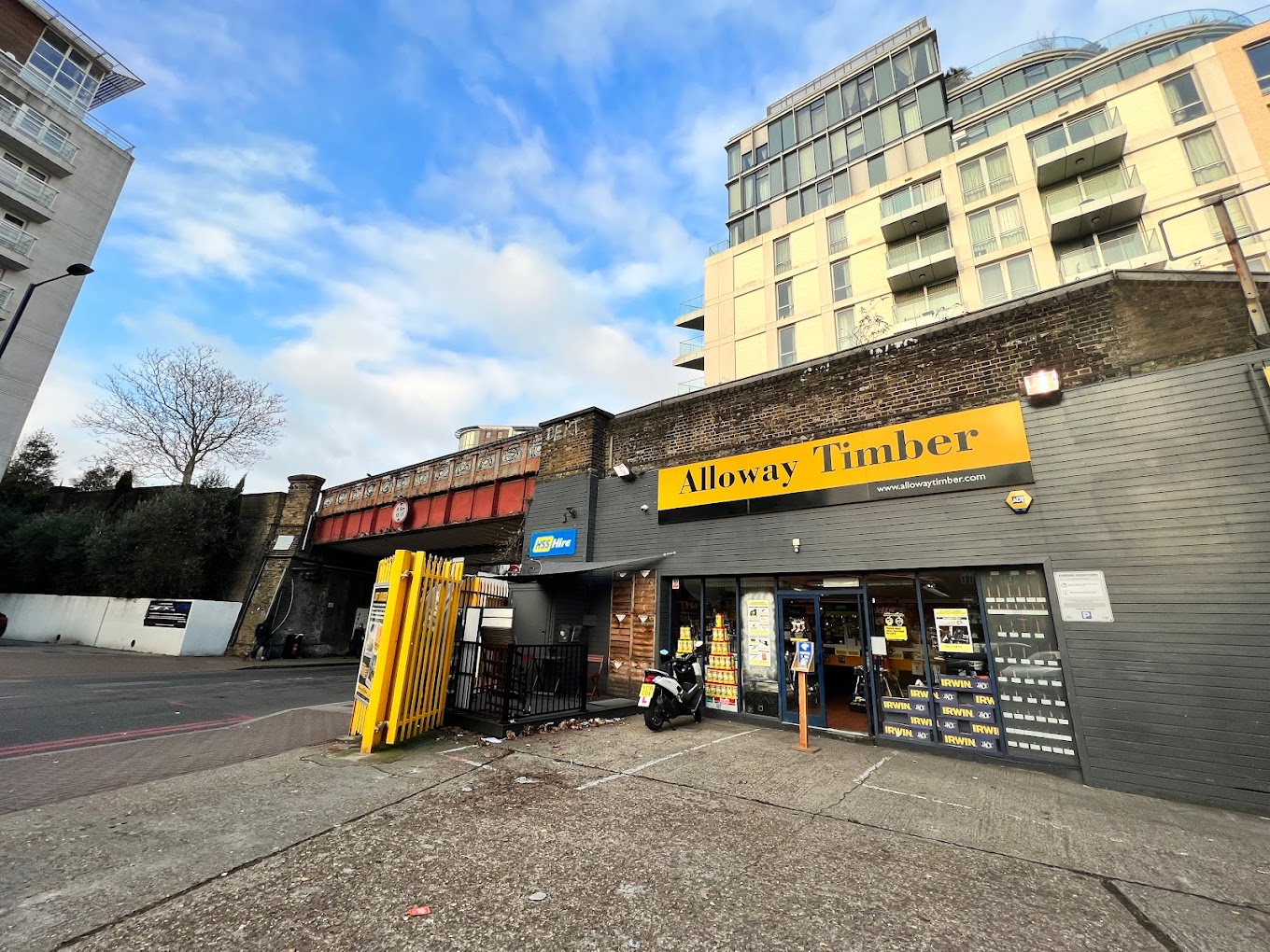 Lords Builders Merchants Positively Putney